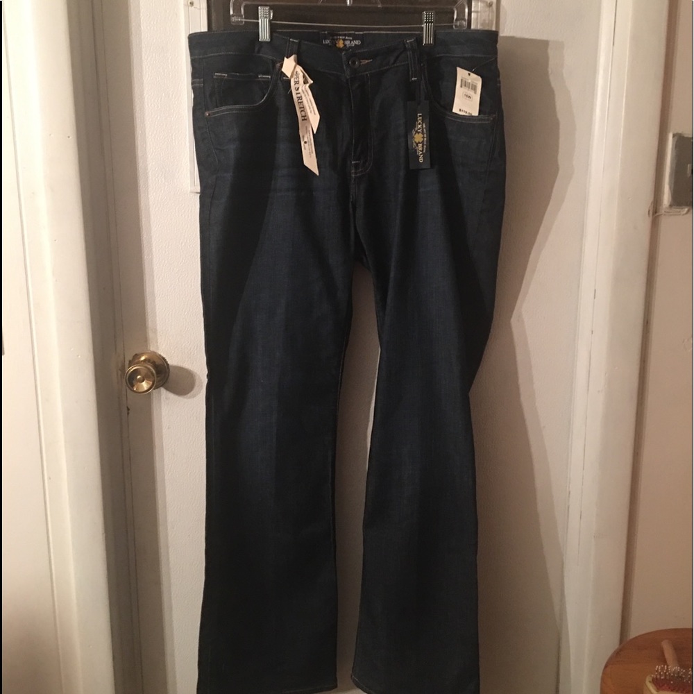☃️Lucky Brand Jeans size 16W